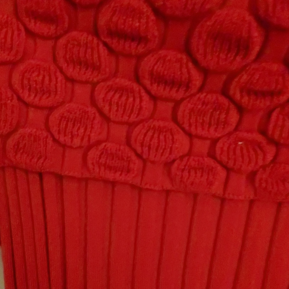 Top - Picture 2 of 3